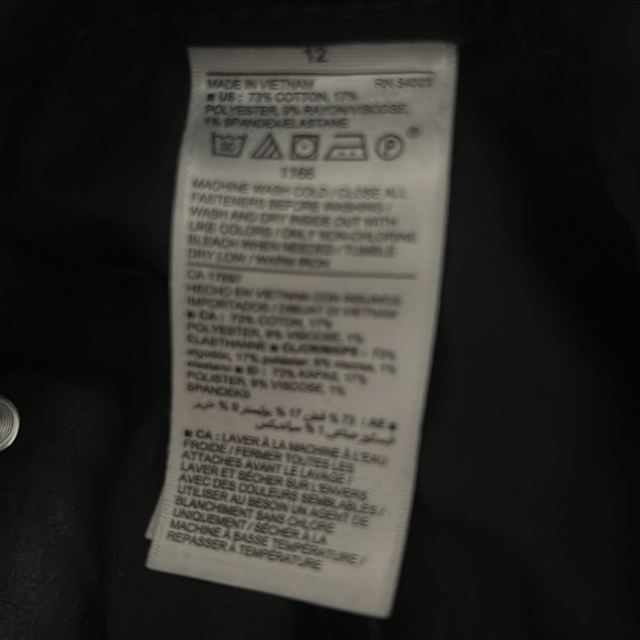 Old Navy jeans - Picture 5 of 5